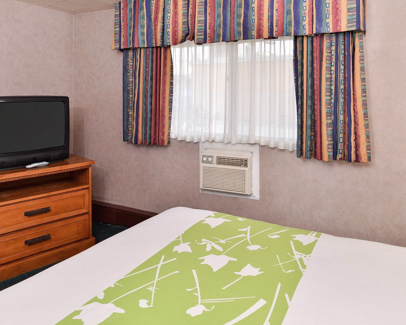 Econo Lodge Motel Village YYC Zimmer foto