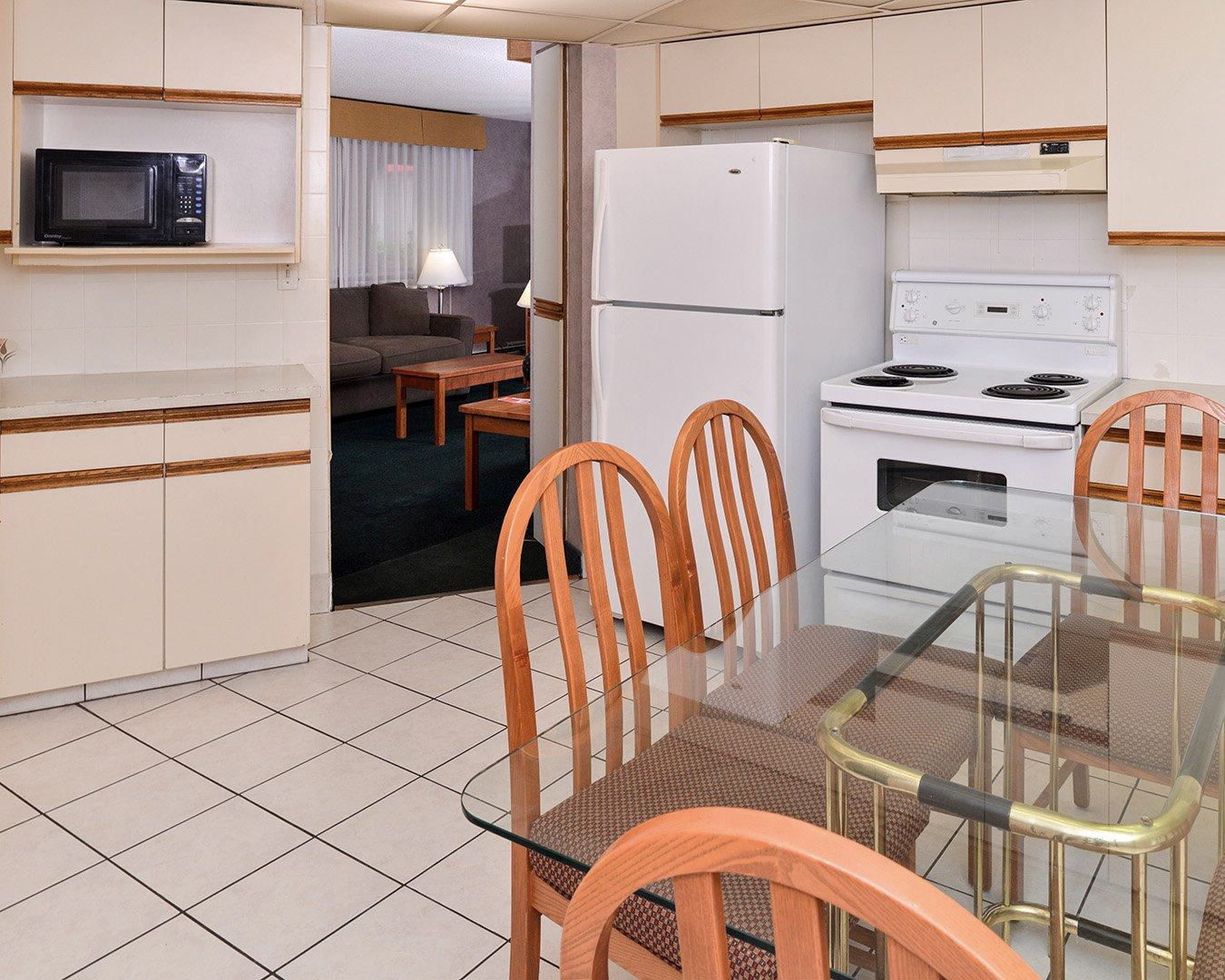 Econo Lodge Motel Village YYC Zimmer foto